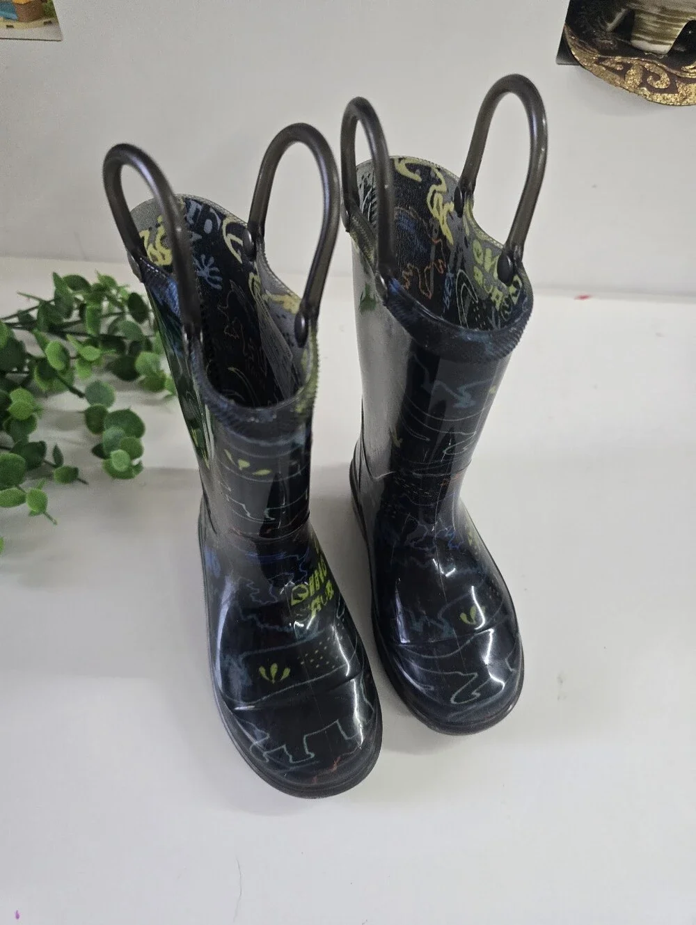 5/$25 K I D S:: Dinosaur Rubber Rain Boots